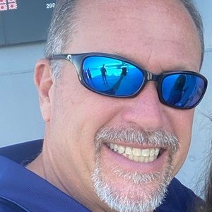 Meet your Posher, Lee